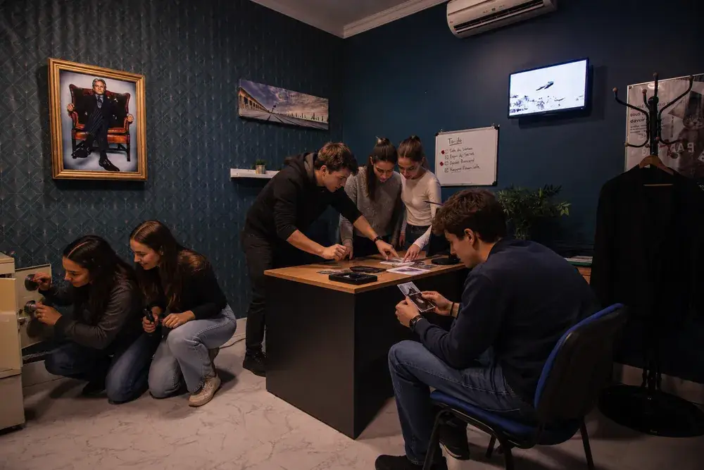 Salle Braquage sous Pression, escape game pour un anniversaire à Deauville